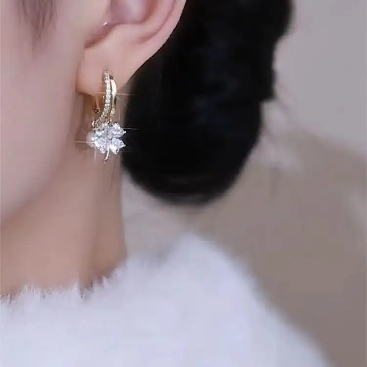 Four-Leaf Clover Lymphvity Magne Therapy Germanium Earrings - Image 9