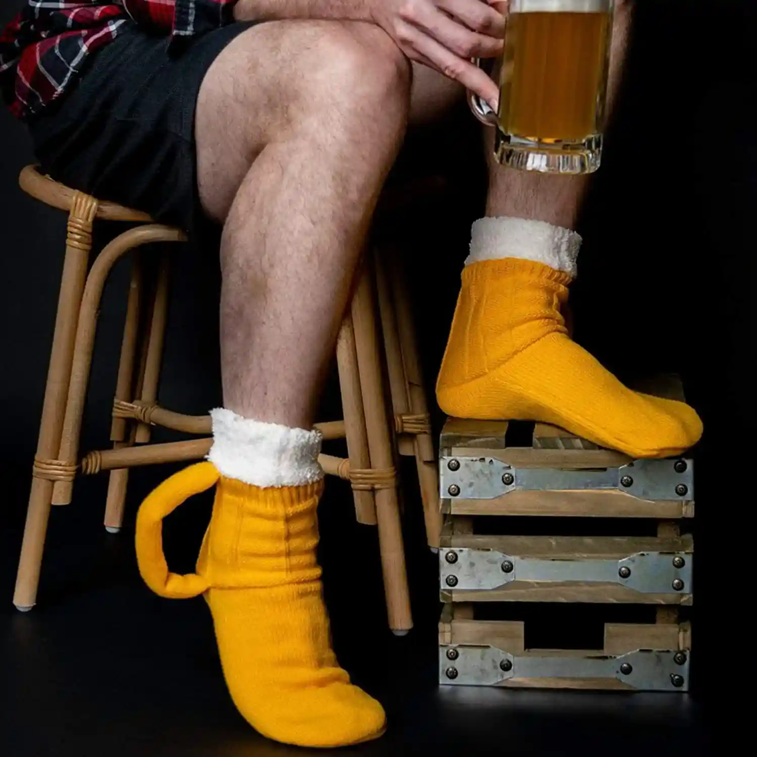 Beer Mug Knit Socks - Image 5